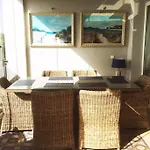 La Perla Beachfront 3 Bed Casares Costa Διαμέρισμα