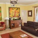 La Perla Beachfront 3 Bed Casares Costa Διαμέρισμα *